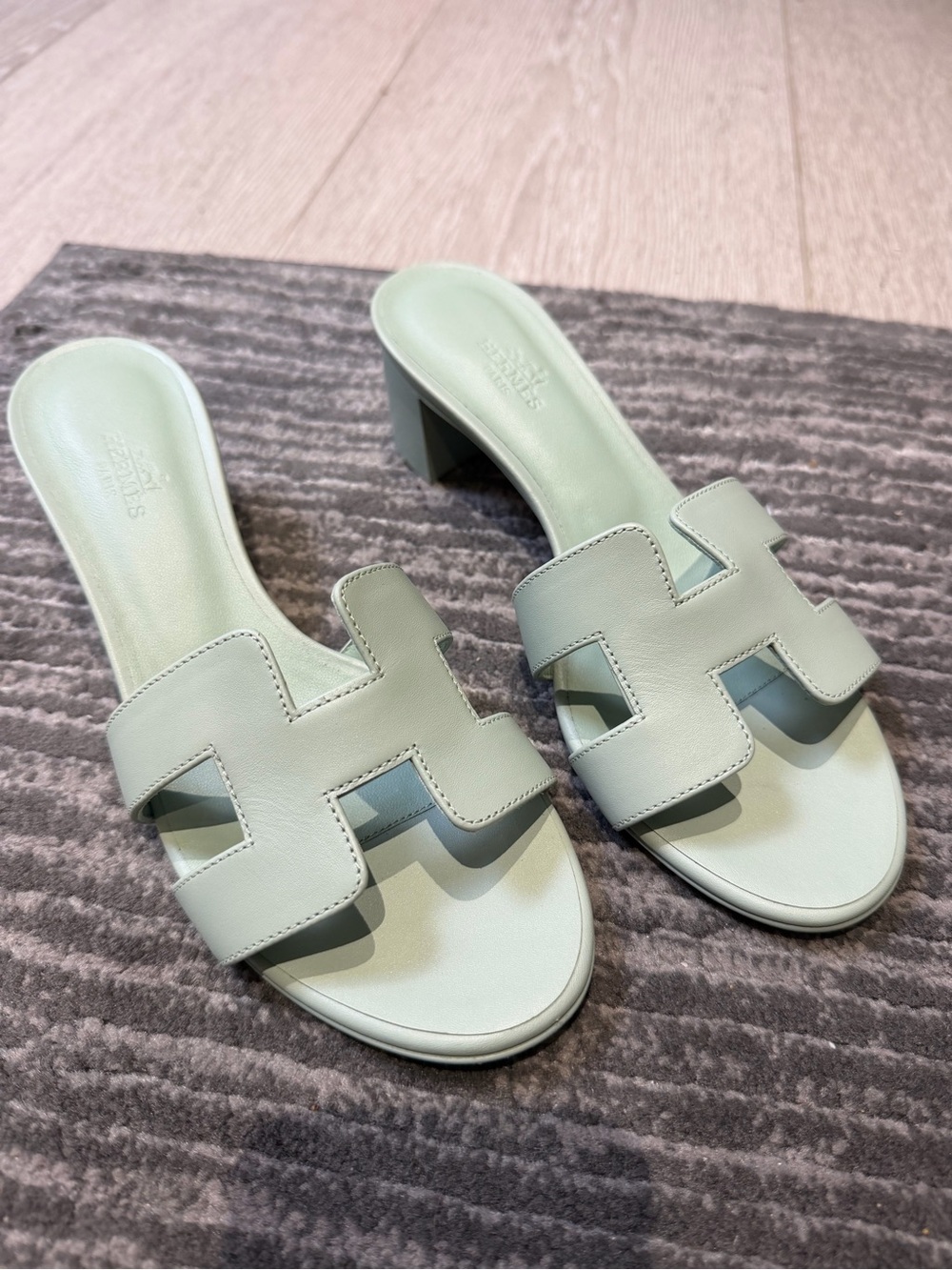 Hermes Mint Green Leather Oasis